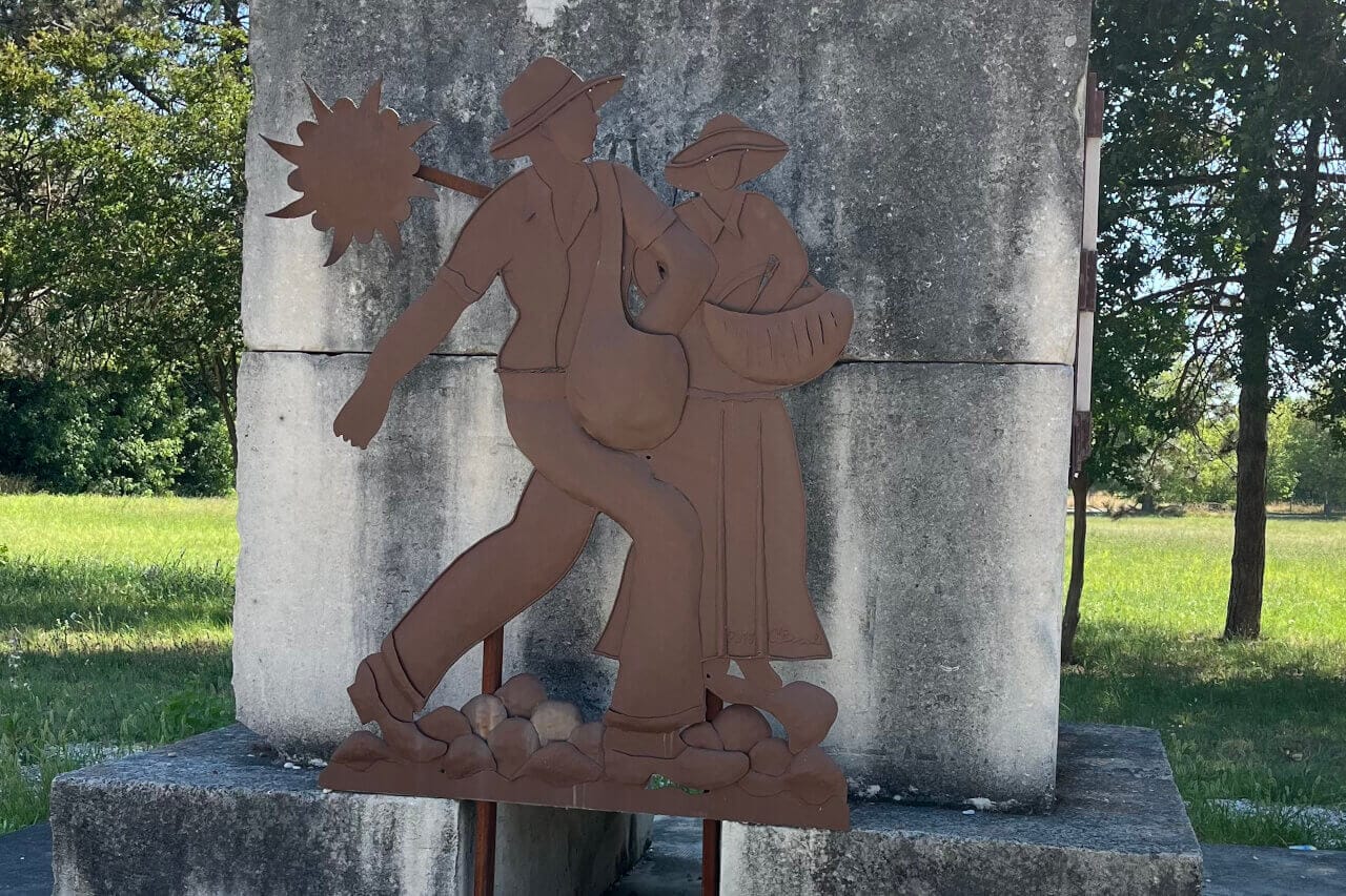 statua